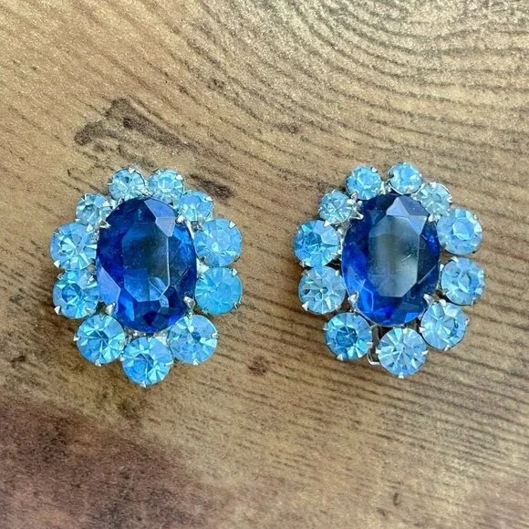 Vintage 1950s Blue Rhinestone Earrings Clip On Bridal Statement Costume Jewelry - Picture 4 of 15